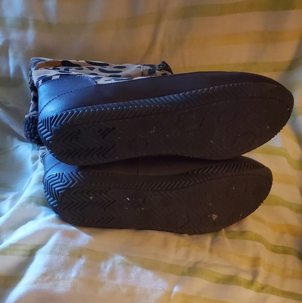 Boots - Picture 5 of 5